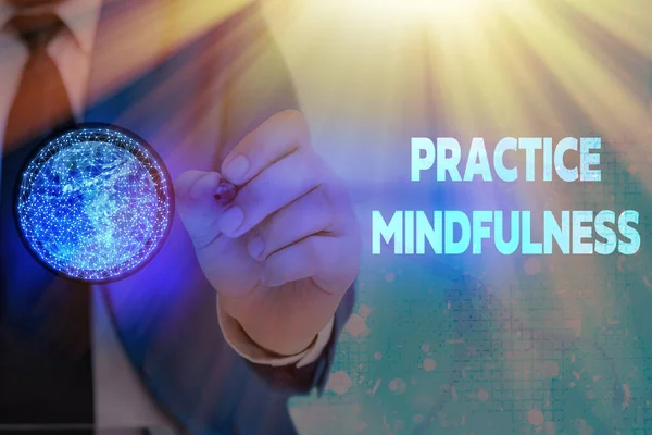 Escribir nota que muestra la práctica Mindfulness. Foto de negocios mostrando lograr un estado de relajación una forma de meditación Elementos de esta imagen proporcionados por la NASA . — Foto de Stock
