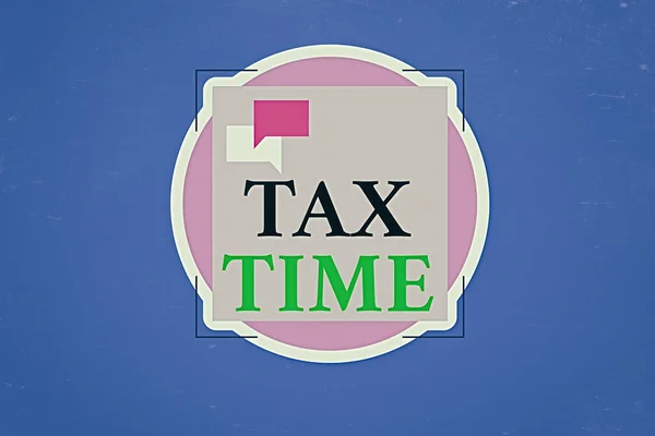Εννοιολογική γραφή χειρόγραφου που δείχνει Φορολογική Ώρα. Επαγγελματική φωτογραφία κείμενο υποχρεωτική συνεισφορά κρατικά έσοδα επιβάλλονται κυβέρνηση για τους εργαζόμενους Δύο Bubble Ομιλία overlapping στην πλατεία σχήμα πάνω από έναν κύκλο. — Φωτογραφία Αρχείου