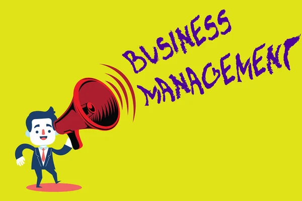 Handschrift tekst Business Management. Concept betekent Toezicht houden op het Coördineren van Business Operations Man in Suit Earpad Standing Bewegend met een Megafoon met Geluid pictogram. — Stockfoto