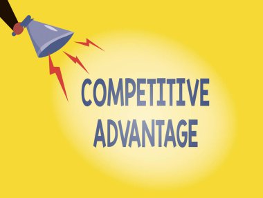 Rekabetçi Avantajı gösteren bir not yazıyorum. İş fotoğrafçılığı şirketi Edge başka bir İyimser İş Konumu Hu analizi Yıldırım Ses Efekti ile Megafon Tutuyor.