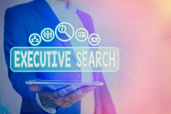 Skriva text Executive Search. Begreppet rekryteringstjänst organisationer betalar för att söka kandidater. — Stockfoto