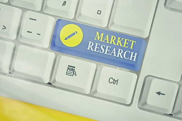 Textzeichen mit Marktforschung. Konzeptfoto Das Sammeln von Informationen über Verbraucher. — Stockfoto