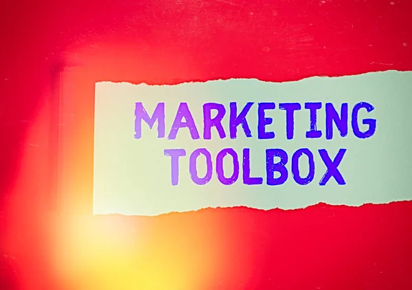 Escrita à mão de texto escrevendo Marketing Toolbox. Conceito significado Significa na promoção de um produto ou serviços Automação . — Fotografia de Stock