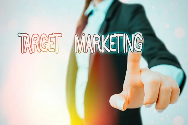 Εγγραφή σημειώματος που δείχνει Target Marketing. Business photo showing Audience στόχος Επιλεγμένοι πελάτες Διαφήμιση. — Φωτογραφία Αρχείου