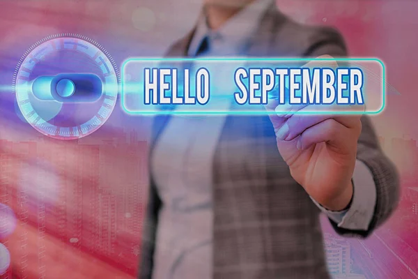 A Hello September felirata. Üzleti fotó bemutató Alig várja, hogy meleg fogadtatásban részesüljön a szeptember hónapban. — Stock Fotó