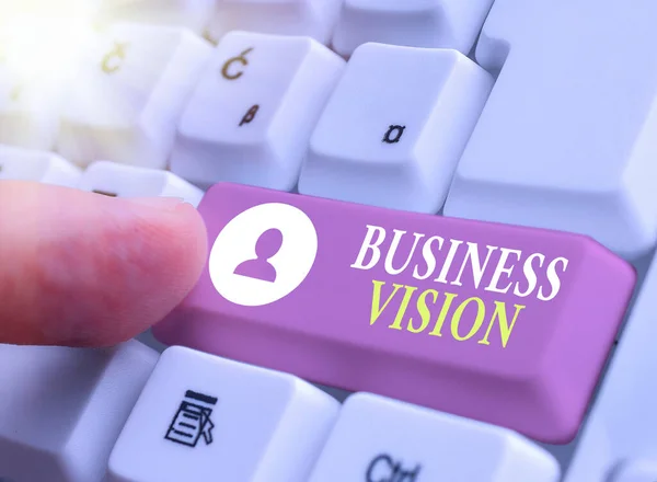 Escrevendo uma nota mostrando Business Vision. Foto de negócios mostrando crescer o seu negócio no futuro com base em seus objetivos . — Fotografia de Stock