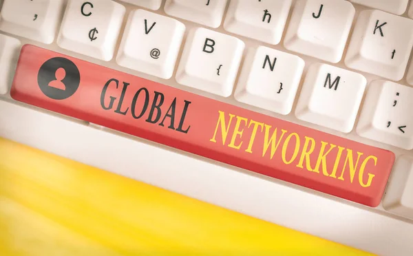 Escrita de mão conceitual mostrando Global Networking. Texto da foto de negócios Rede de comunicação que abrange toda a Terra WAN . — Fotografia de Stock