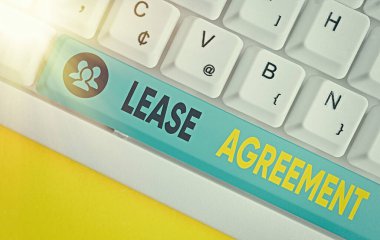 Kelime yazma sözleşmesi kira sözleşmesi. İş sözleşmesi şartları için bir taraf kira sözleşmesini kabul ediyor.