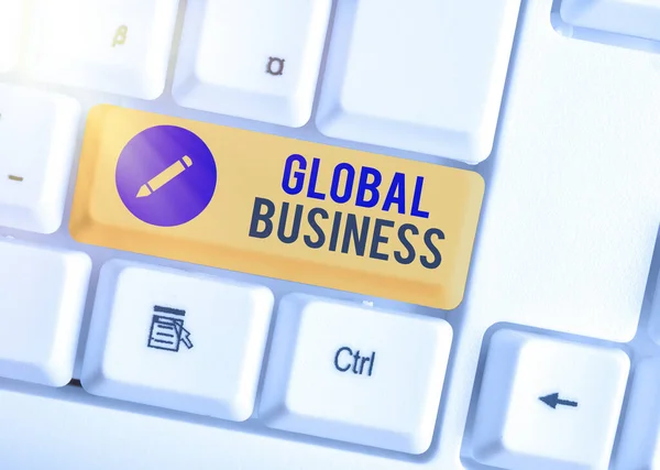 문자 메시지 글로벌 비즈니스. 세계 전역에서 하고 있는 한 회사의 무역 및 비즈니스 시스템에 대한 사업 개념. — 스톡 사진
