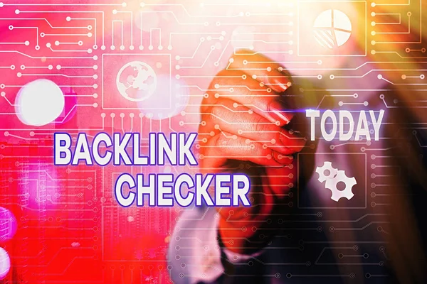 Texto de escritura de palabras Backlink Checker. Concepto de negocio para Encuentra a tus competidores más valiosos y patrones planos . — Foto de Stock