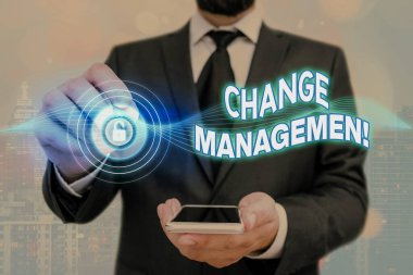 El yazısı Metin Değiştirme Yönetimi. Yeni Politikalar 'da liderliğin değiştirilmesi kavramı.