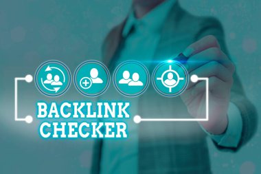 Arka Bağlantı Kontrolörünü gösteren not yazılıyor. İş fotoğrafı gösterimi En değerli rakiplerinizi ve benek desenlerinizi bulun.
