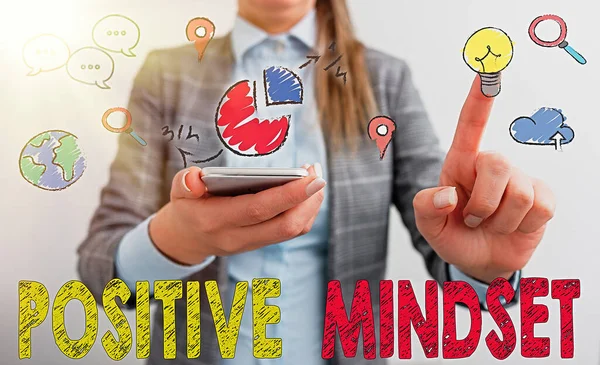 Conceptuele handschrift toont Positieve Mindset. Zakelijke foto presentatie mentale en emotionele houding die zich richt op de zonnige kant. — Stockfoto