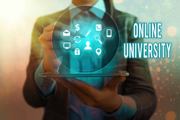 Handskrift text skriva Online University. Begreppet betyder att distanskurser tas över internet. — Stockfoto