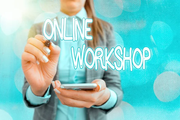 Tekstbord met Online Workshop. Conceptuele fotoshows van goederen en goederen via de elektronische websites. — Stockfoto