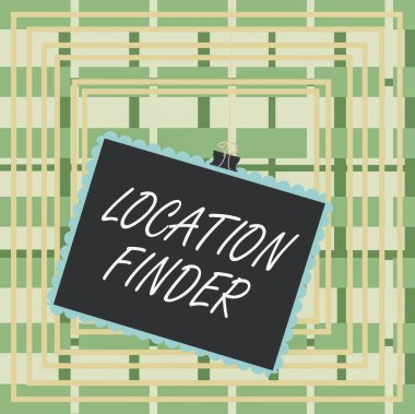 Konum Bulucu 'yu gösteren metin işareti. Kavramsal fotoğraf A servisi seçili bir yerin adresini bulmak için pul yapıştırıcı raptiyesi kare renk çerçeve yuvarlak uçlu ipucu etiketini yapıştırır.