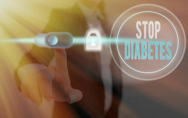 Konceptuell handstil som visar Stop Diabetes. Företagsfoto visar blodsockernivån är högre än normalt Injicera insulin. — Stockfoto