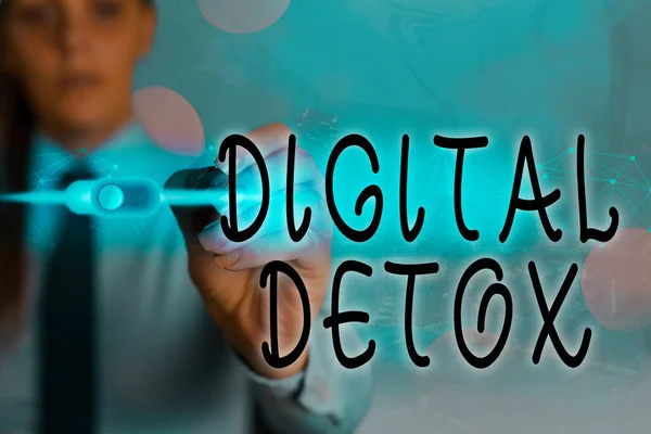A digitális detoxikálásról szóló feljegyzés. Üzleti fotó bemutatása Ingyenes elektronikus eszközök Húzza le a Reconnect Unplugged. — Stock Fotó