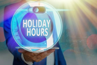 El yazısı, Holiday Hours. Kavram derken 24 ya da 7 Gün Son Dakika Geç Kapanış.