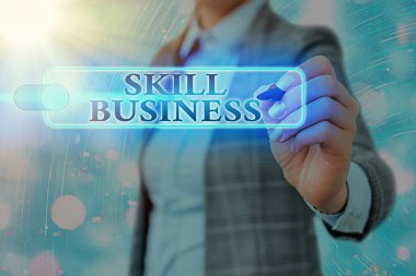 Yetenek İşleri 'ni gösteren bir not yazıyorum. Ticari teşebbüs entellektüel uzmanlığını ele alabilen iş fotoğrafı sergisi.