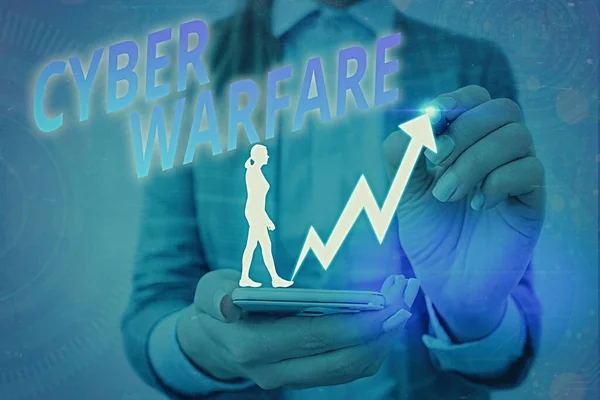 Escritura a mano de texto escribiendo Cyber Warfare. Concepto que significa Virtual War Hackers System Ataques Ladrón Digital Stalker . — Foto de Stock