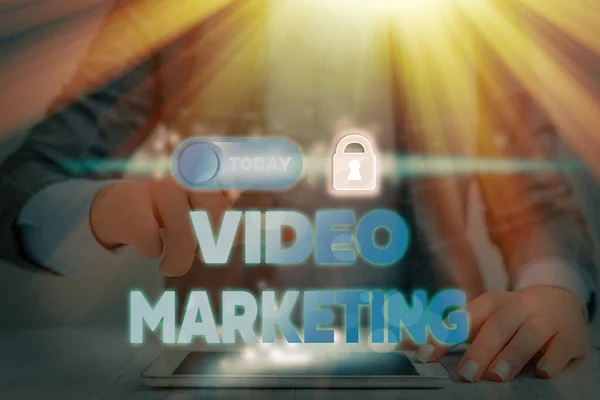 Texto de escritura de palabras Video Marketing. Concepto de negocio para crear videos cortos sobre temas específicos utilizando artículos . —  Fotos de Stock