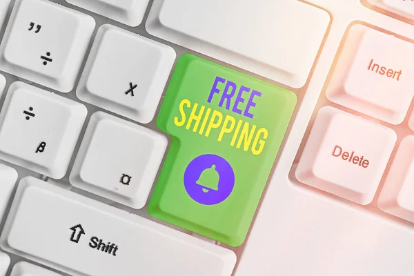 Tekst pisma Free Shipping. Koncepcja oznaczająca ładunek Ładunek Ładunek Ładunek Ładunek Wysyłka Ładunek. — Zdjęcie stockowe