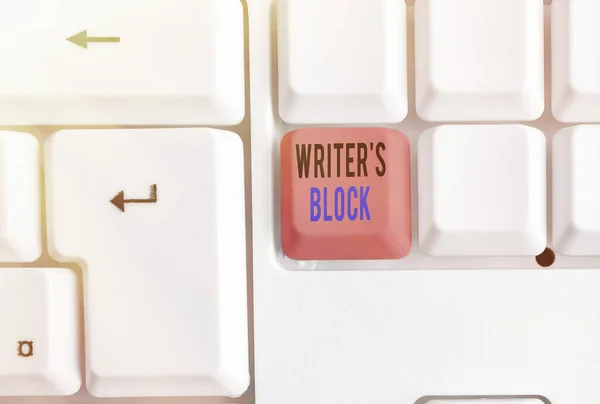 Signo de texto que muestra Writer S Block. Foto conceptual Condición de no poder pensar en qué escribir . — Foto de Stock