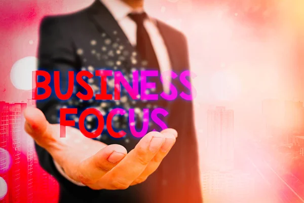 Scrittura concettuale a mano che mostra Business Focus. Business photo text Servire le esigenze del cliente Piena attenzione ai dettagli . — Foto Stock