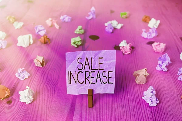 Handstil text skriva försäljning öka. Begreppet innebörd Genomsnittlig försäljningsvolym har ökat intäkter från Leads. — Stockfoto