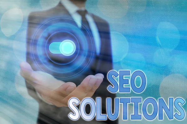 Signo de texto que muestra Seo Solutions. Foto conceptual Motor de búsqueda Página de resultados Aumentar los visitantes por rankings . —  Fotos de Stock