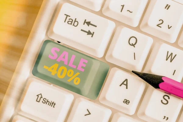 Escrita à mão texto venda 40 por cento. Conceito significado Um preço promocional de um item a 40 por cento de marcação . — Fotografia de Stock