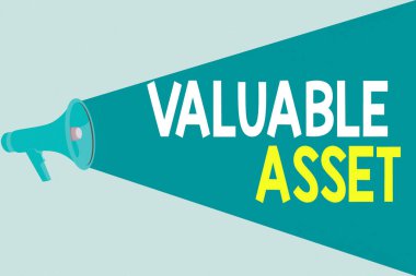 Değerli Varlık 'ı yazan el yazısı metinleri. Kavram demek, en değerli varlığınız, ses düzeyi genişletme kapasiteli yarım tonlu megafon hoparlörüdür..