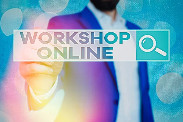 Workshop Χειρόγραφο σε απευθείας σύνδεση. Έννοια που σημαίνει δωμάτιο ή κτίριο στο οποίο κατασκευάζονται τα αγαθά επισκευάζονται. — Φωτογραφία Αρχείου