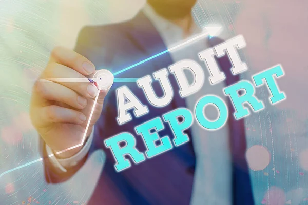 Conceptuele handschrift toont Audit Report. Business photo showcasing Een beoordeling van de volledige financiële status van een bedrijf Activa. — Stockfoto