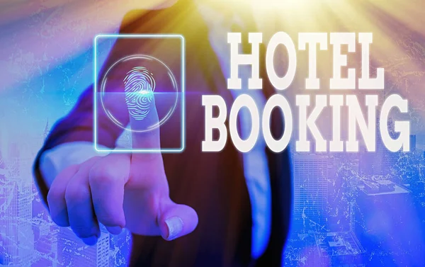 Conceptueel handschrift met hotelboeking. Zakelijke foto presentatie Online Reserveringen Presidentiële Suite De Luxe Hospitality. — Stockfoto