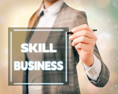 Yetenekli olduğunu gösteren kavramsal el yazısı. Ticari teşebbüs entellektüel uzmanlığını ele alabilen iş fotoğrafı sergisi.