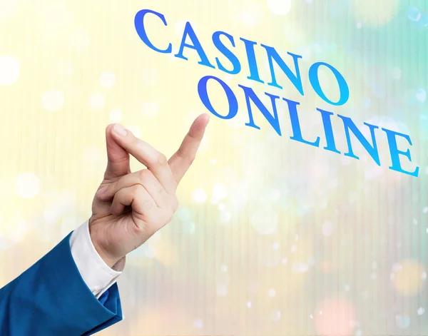 Escribir nota que muestra Casino Online. Foto de negocios mostrando juego de póquer de ordenador Gamble Royal Bet Lotto High Stakes . — Foto de Stock
