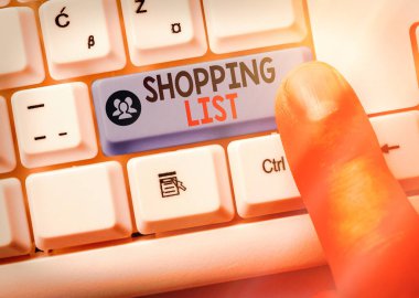 Alışveriş listesini gösteren kavramsal el yazısı. Alınacak Temel Ögelere İş fotoğrafı metni disiplin yaklaşımı.