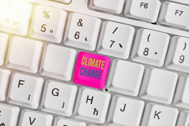 İklim değişikliğini gösteren kavramsal el yazısı. İş fotoğraflarında küresel ortalama sıcaklık değişiminde artış var.