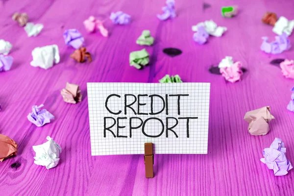 Signo de texto que muestra Credit Report. Foto conceptual Pedido prestado Rap Sheet Factura y cuotas Puntuación de pago Historia de la deuda . — Foto de Stock