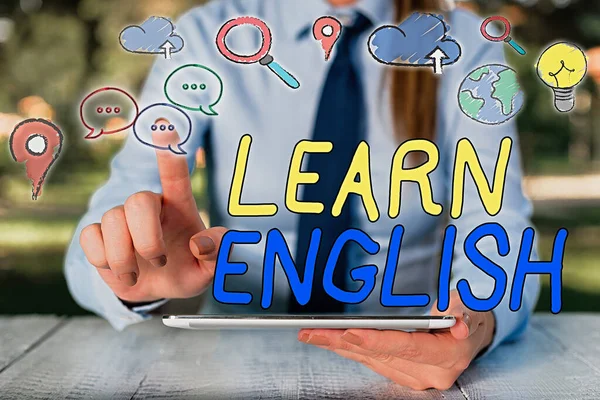 Signo de texto que muestra Aprender inglés. Foto conceptual Lenguaje universal Fácil comunicación y comprensión . —  Fotos de Stock