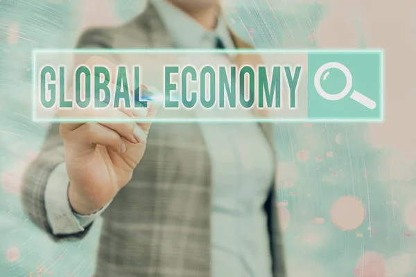 Word writing text Global Economy. Geschäftskonzept für das System der Industrie und des Handels auf der ganzen Welt Kapitalismus. — Stockfoto