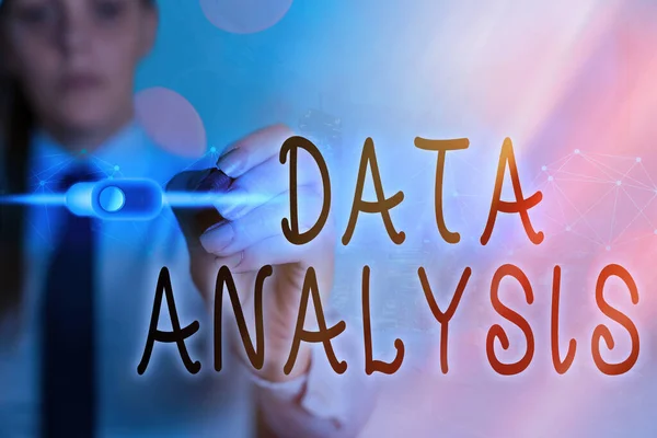 Schrijfnotitie met Data Analyse. Zakelijke foto presentatie Vertaal nummers naar Analytische Conclusie Prognoses. — Stockfoto