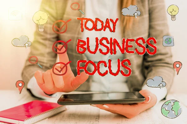 Texto de escritura de palabras Business Focus. Concepto de negocio para atender las necesidades del cliente Atención completa a los detalles . —  Fotos de Stock