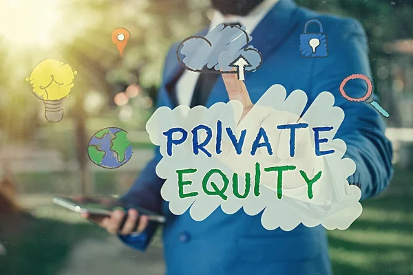 Écriture manuscrite de texte Private Equity. Concept Capital non coté en bourse Investissements . — Photo