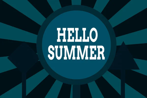 A Hello Summer feliratú üzenet. Fogalmi fotó Üdvözöljük az év legmelegebb évszakát tavasz után jön Három üres biztonsági útjelző Egy kivilágított és két sötét útjelző tábla. — Stock Fotó