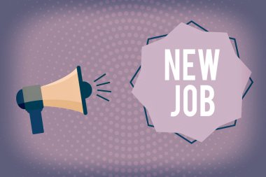 Yeni İşi gösteren not yazılıyor. Yakın zamanda düzenli bir iş yeri için ödeme yapmış olan iş fotoğrafı sergisi Ses Ses Efekti simgesi ve Boş 8 Noktalı Yıldız şekilli Megafon.