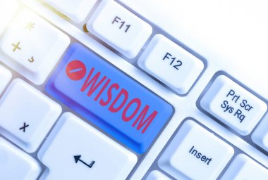 Bilgelik yazma metin el yazısı. Kavram anlamı kalite deneyim bilgi ve iyi yargı bir şey sahip.