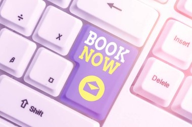 Kelime yazma kitabı, şimdi. İşi garantiye almak için iş konsepti. Çünkü çoktan satın aldınız..